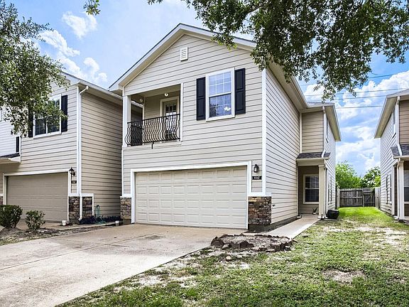 2nd image of 6147 Yorktown Meadow Ln
