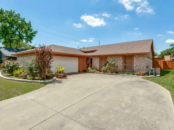 2205 Phoenix Dr, Garland, TX 75040