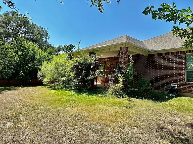 413 Hunters Hill Dr — Photo 33