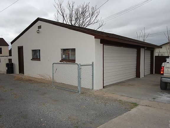 2nd image of 514 Lake Ave