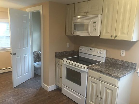 5th image of 426 Granite Ave #1