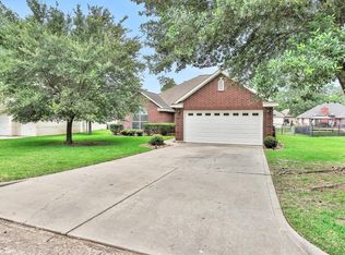 3135 Hemingway Dr, Montgomery, TX 77356
