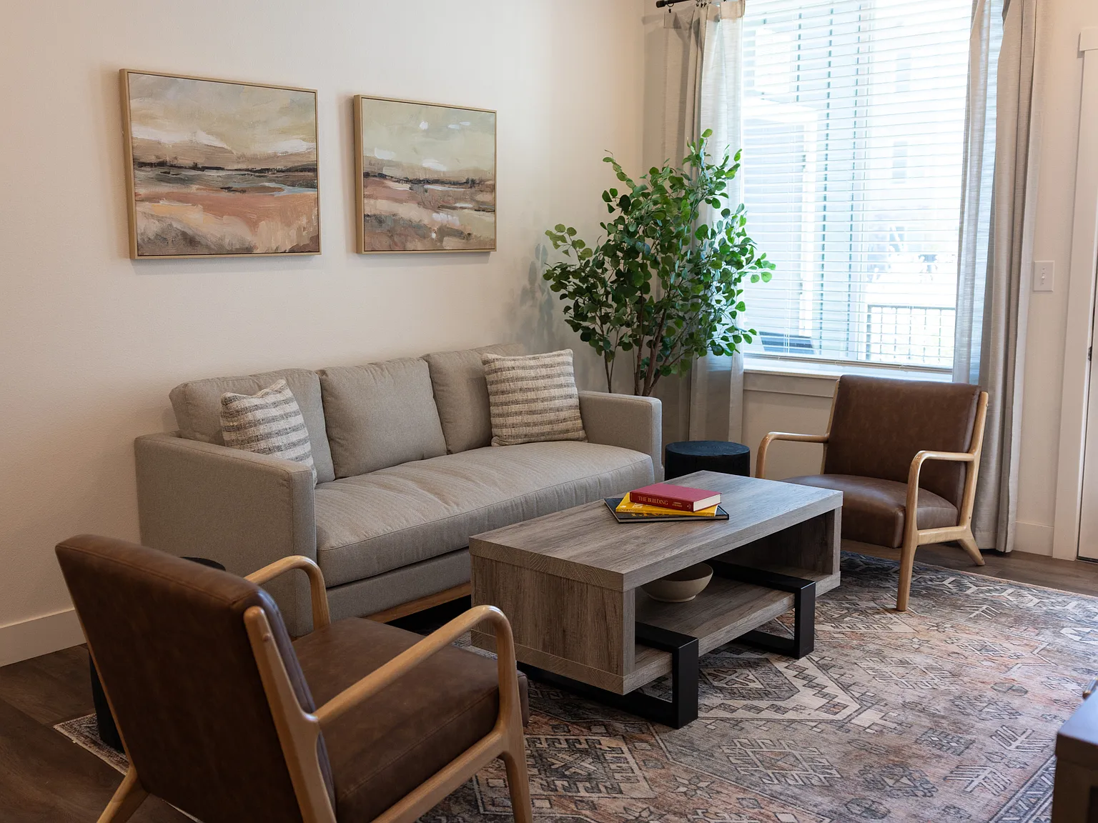 2 bed, 1088 sqft, $2,049 — Photo 3