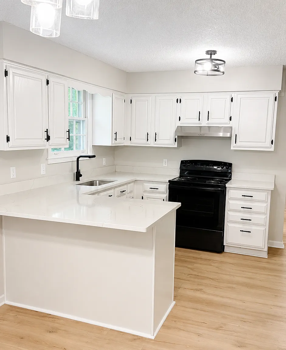 3 bed, 2.5 bath, 2302 sqft, $2,650 — Photo 2