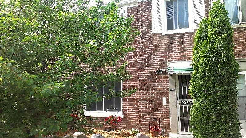 1st image of 6232 N Hermitage Ave
