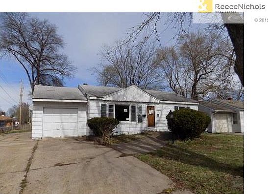 1st image of 10408 E 27th Ter