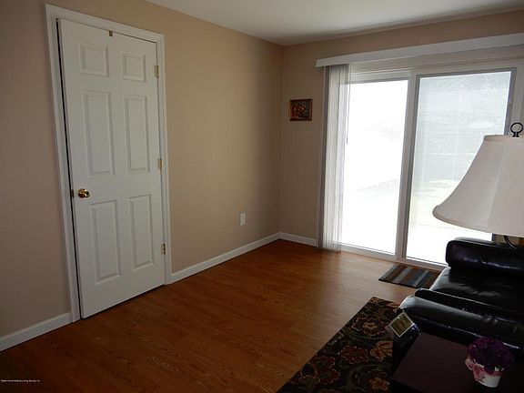 4th image of 231 Weed Ave