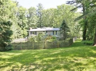 18 Johns Ln, Topsfield, MA 01983