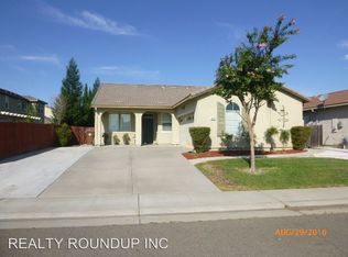 8716 Festival Dr, Elk Grove, CA 95624