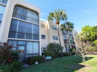 11485 Oakhurst Rd, Largo, FL 33774