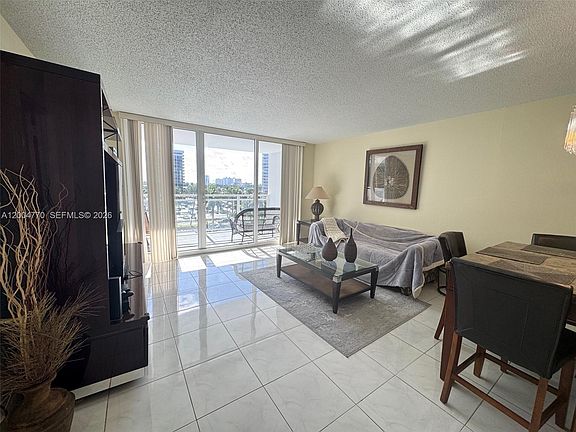 4th image of 2030 S Ocean Dr APT 403