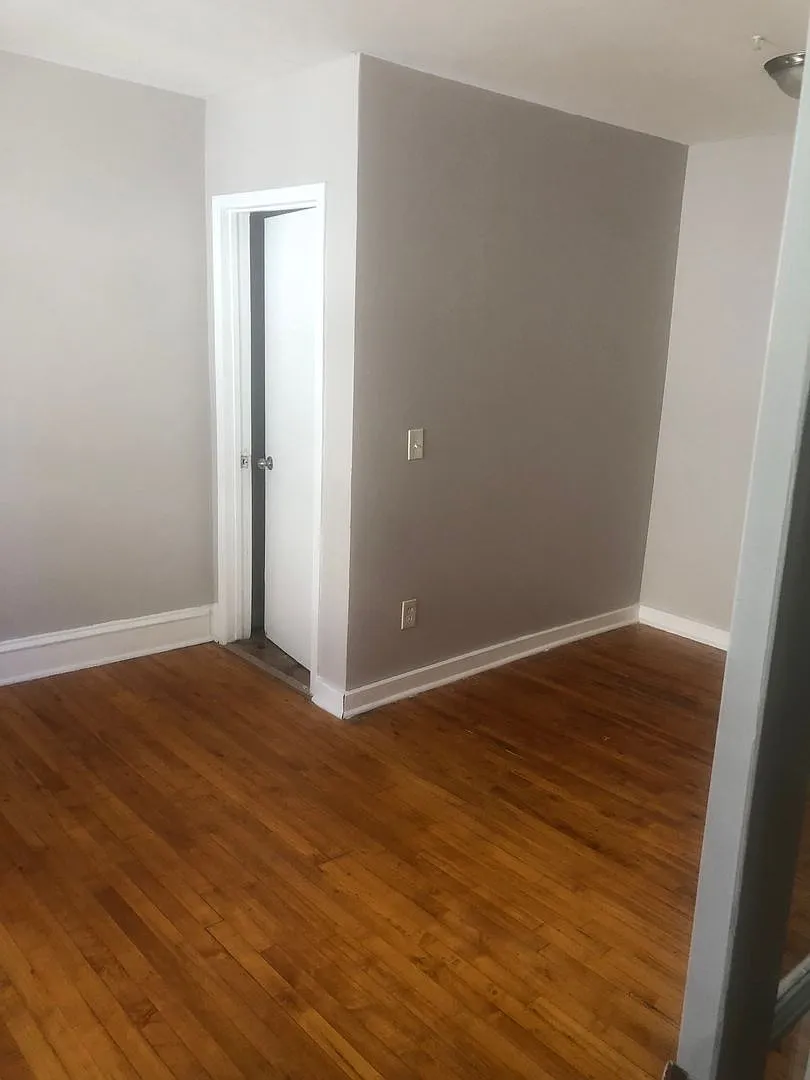 2941 Harriet Ave South — Photo 2