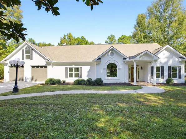 555 Brinkley Rd, Powder Springs, GA 30127