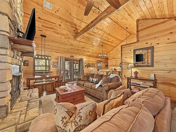 3rd image of 56 Southern Pine Ct