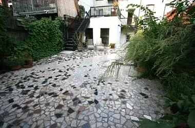 Rented by RES New York