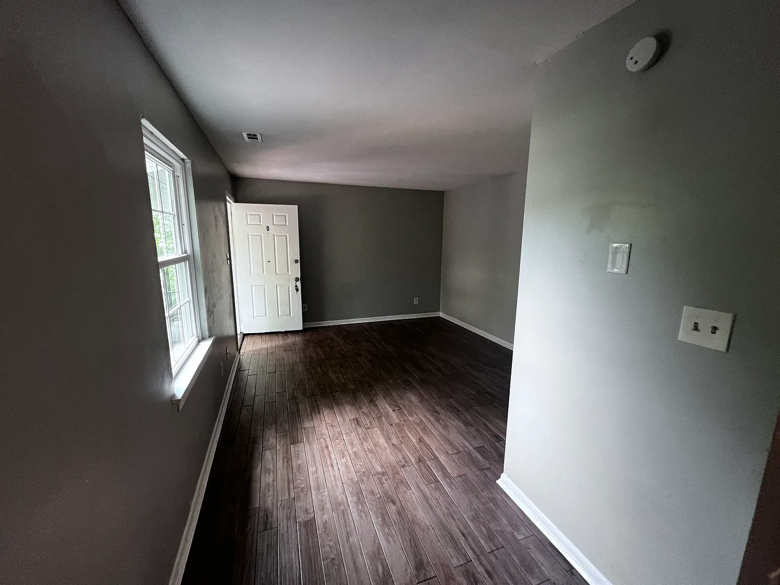 2 bed, 750 sqft, $1,200 — Photo 4