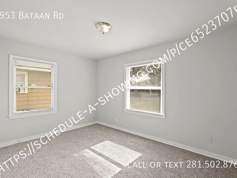 4953 Bataan Rd — Photo 8