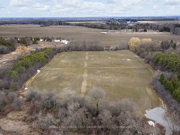 5th image of 83 Columbus Rd W