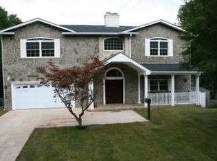 11717 Enid Dr, Potomac, MD 20854