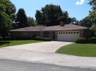 402 S Williams St, Fairbury, IL 61741