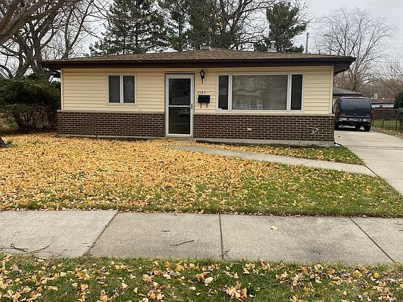 3rd image of 1525 Lincoln Pl