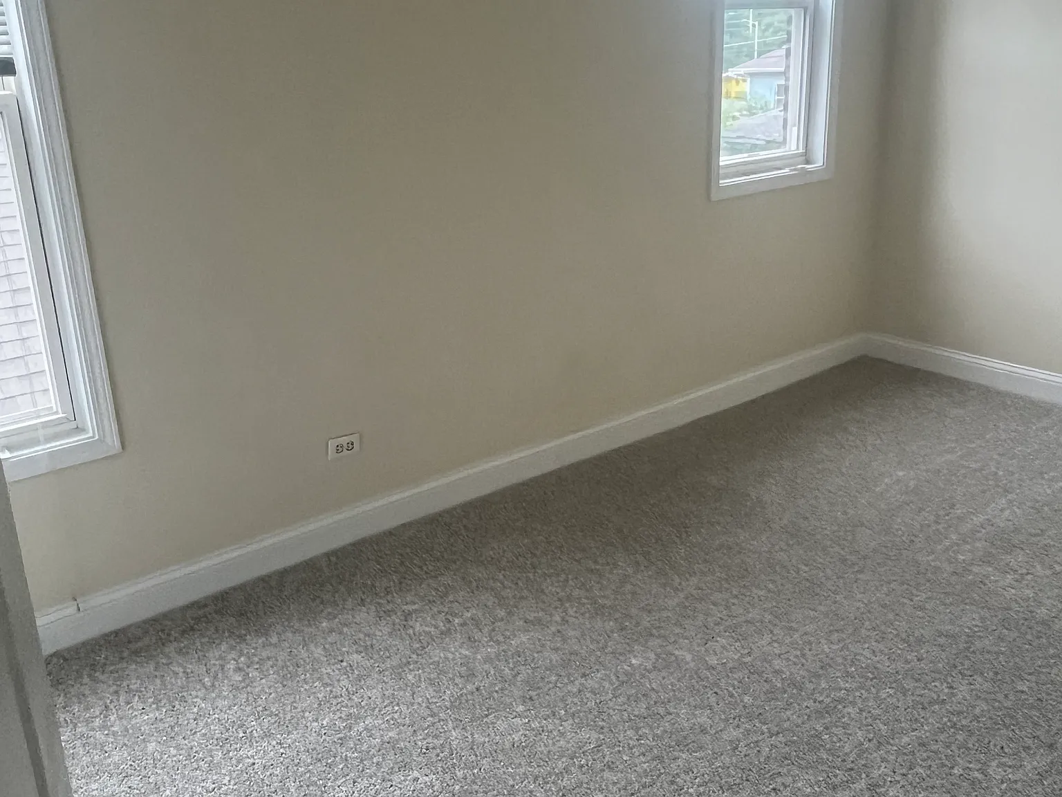 3 bed, 1300 sqft, $1,750 — Photo 4