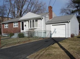 12 Poppy Rd, Holbrook, MA 02343