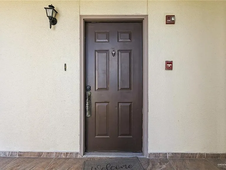 2900 Ashley Dr #101 — Photo 3