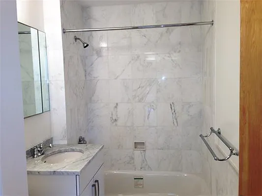 Rented by R New York | media 15