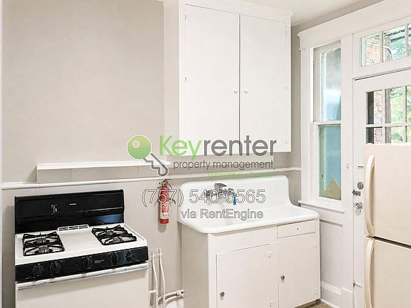 5th image of 332 Mount Vernon Ave #6