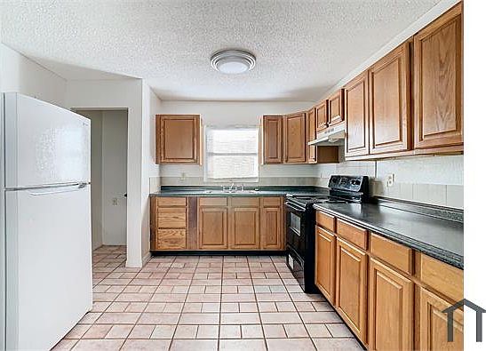1st image of 710 E Floribraska Ave APT B