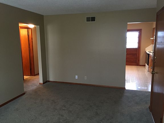 4th image of 4854 S 132nd Ave APT 10