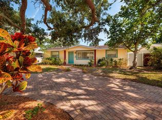 230 43rd Ave NE, Saint Petersburg, FL 33703