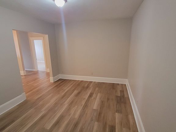 5th image of 15613 Detroit Ave APT 3