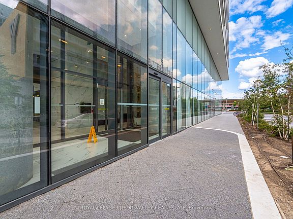 2nd image of 5 Buttermill Ave #1511