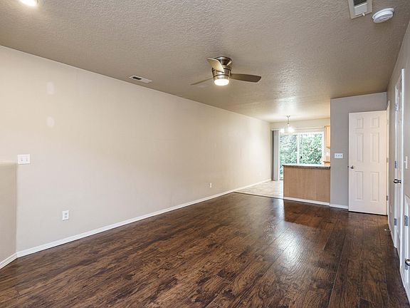 3rd image of 4000 NE 109th Ave Unit 130