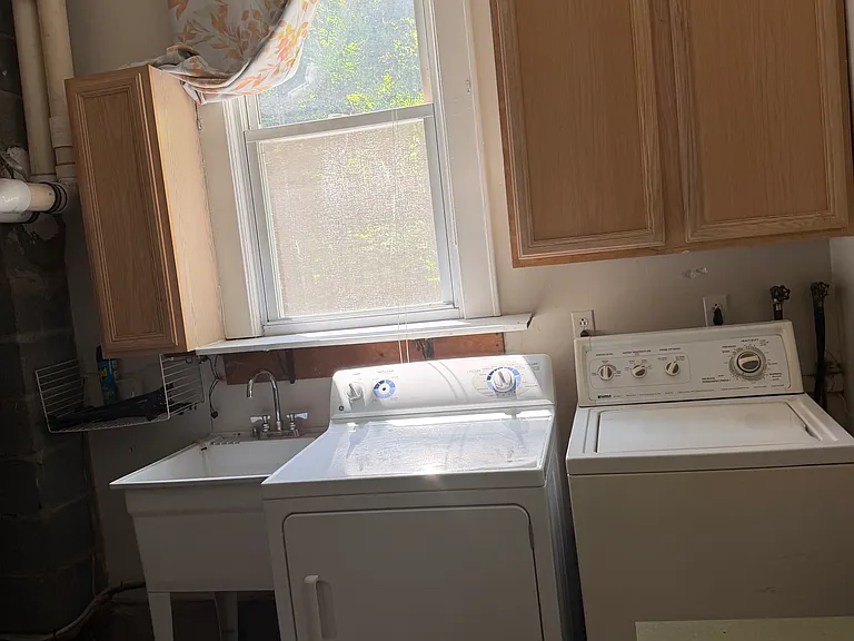 10 Old Stone Church Rd — Photo 16
