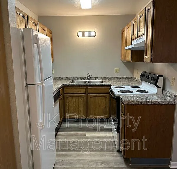 401 50th St S #3 — Photo 19