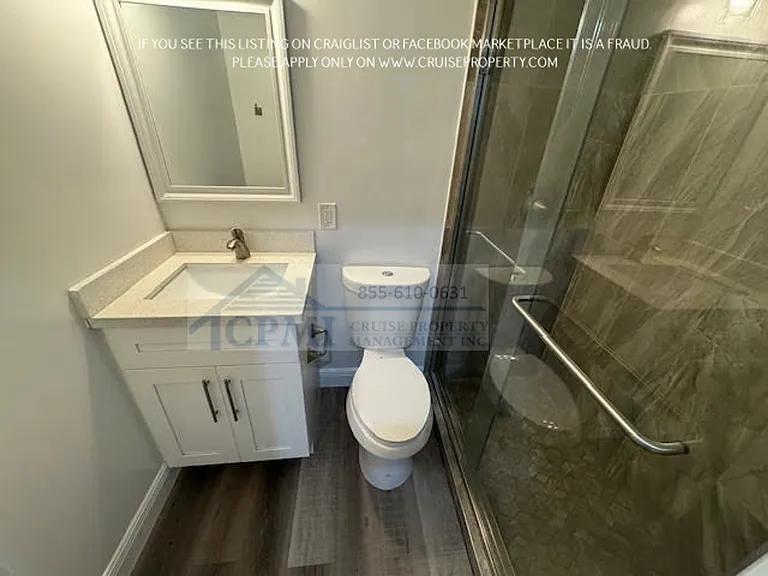 9 SW 10th St — Photo 11