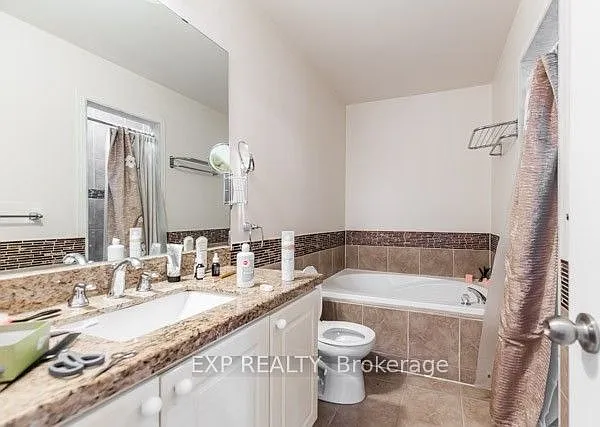 833 Scollard Ct #81 — Photo 15