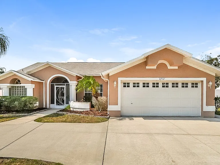 8712 Cypress Lakes Blvd — Photo 1