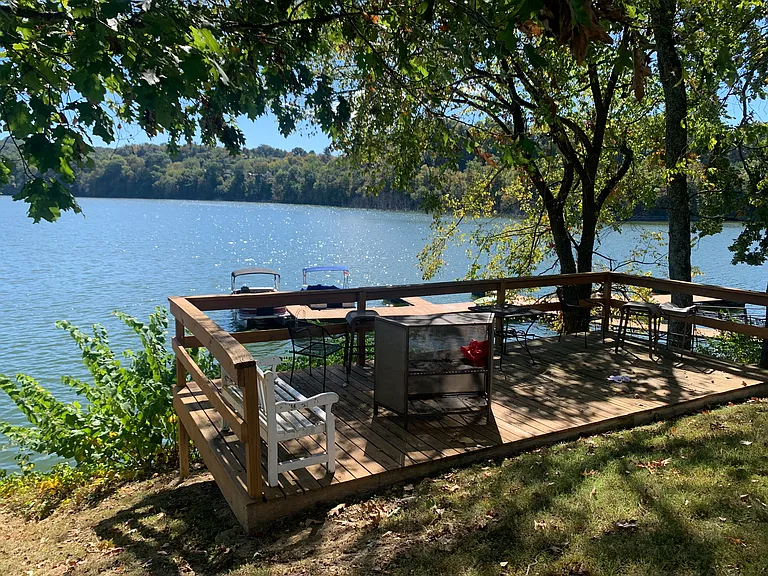 15 Lake Village Ct #15 — Photo 3