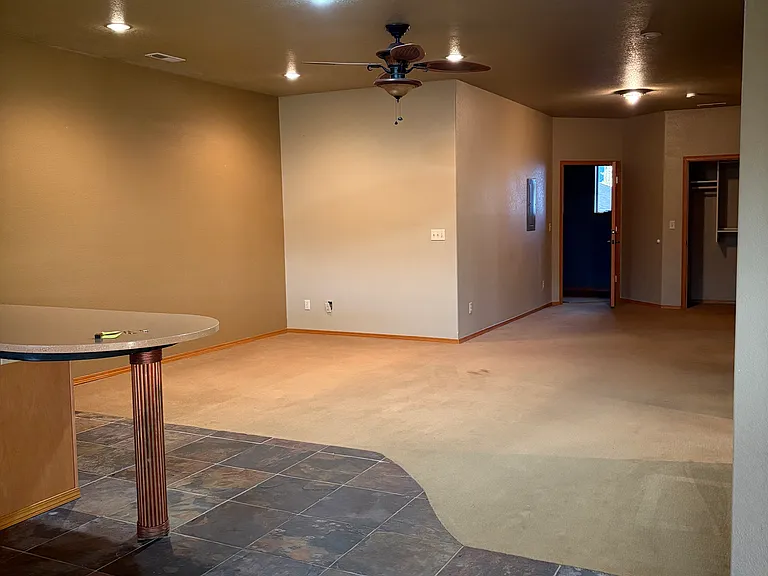 320 S Ella Ave #B — Photo 2
