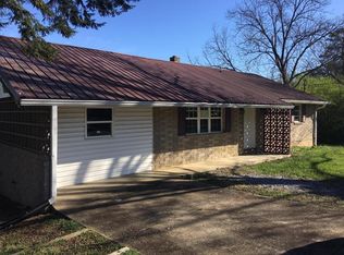 903 Mountain View St, Pigeon Forge, TN 37863