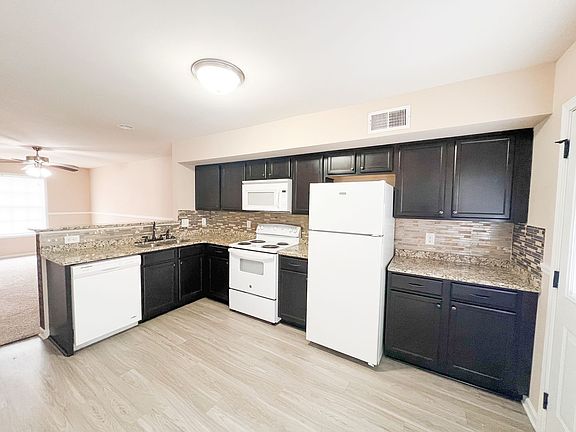 5th image of 2264 McCormick Ln APT B