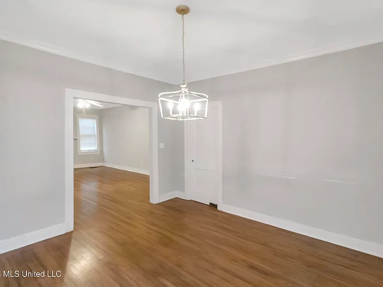 4097 Redwing Ave — Photo 9