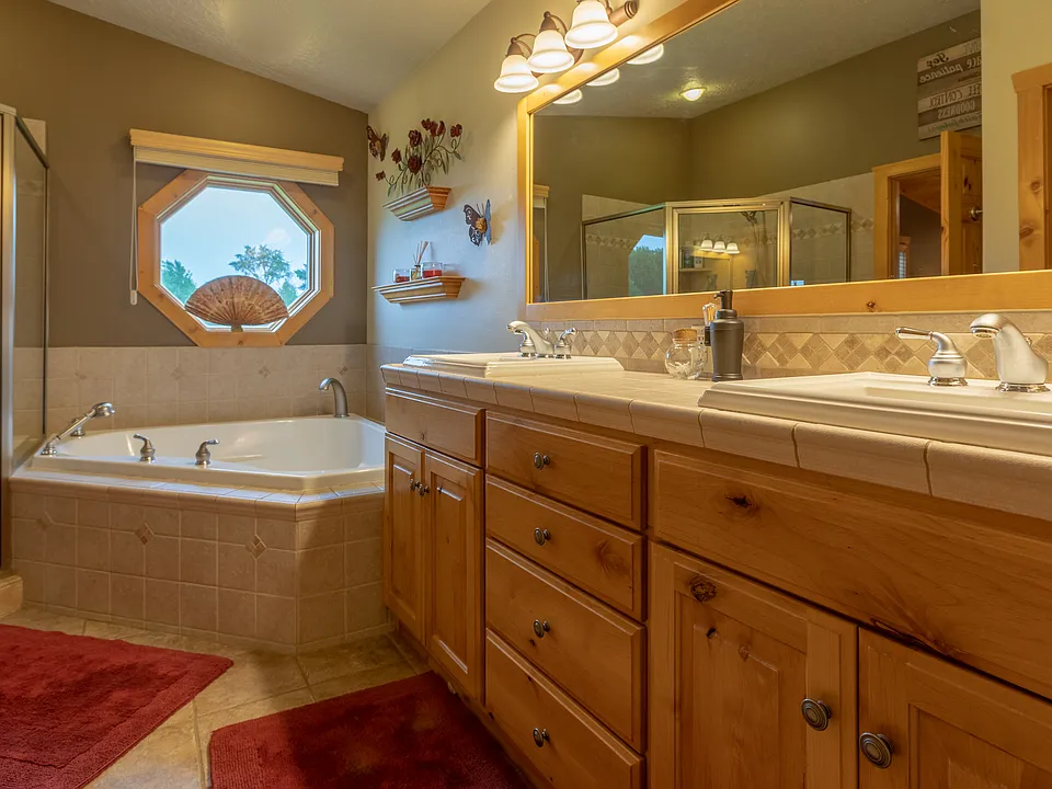 580 Trail Rd