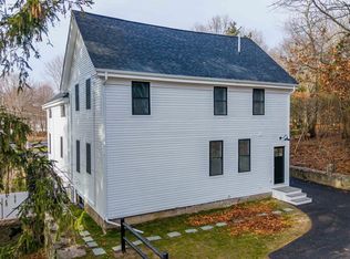 16 Water St #D, Assonet, MA 02702