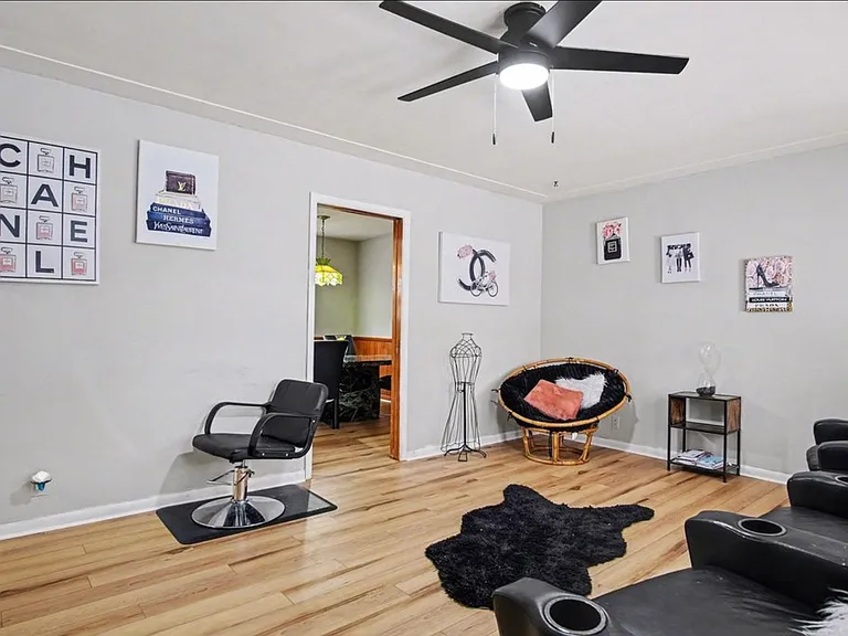 1759 Cambridge Dr SE — Photo 4