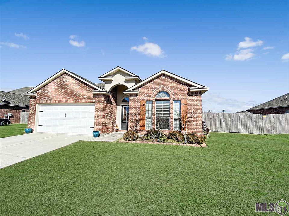 1st image of 10469 Oakchase Dr